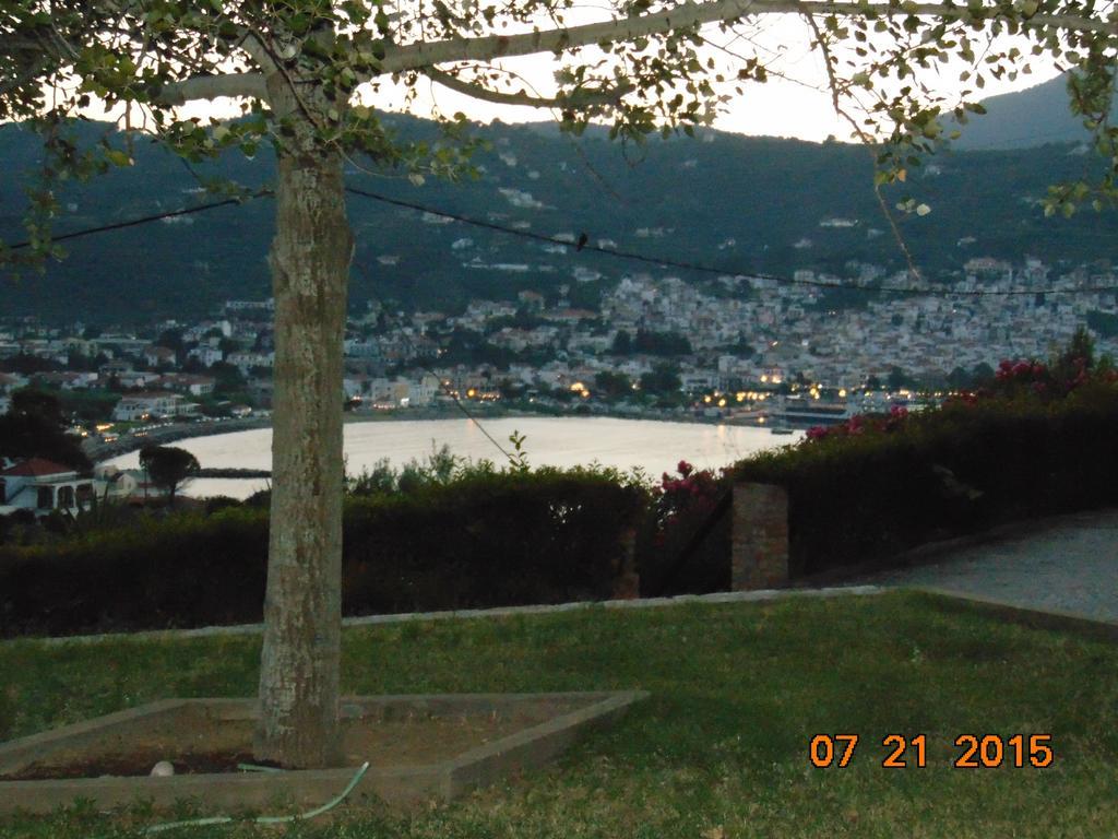 Ferienwohnung Nepheles Skopelos Exterior foto