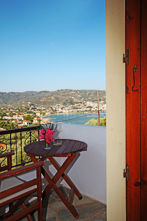 Ferienwohnung Nepheles Skopelos Exterior foto